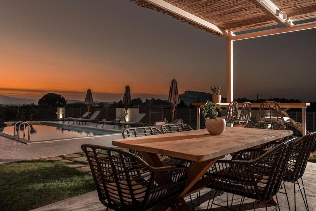 Melissia Luxury Villa Каламакион Экстерьер фото