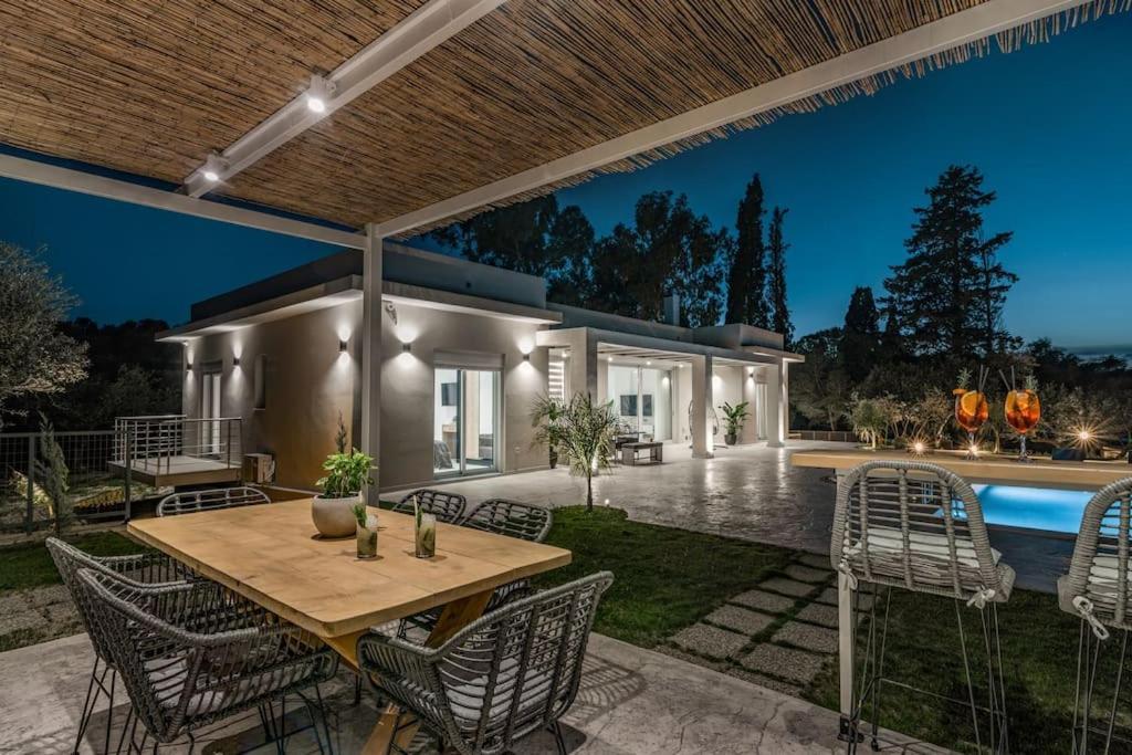 Melissia Luxury Villa Каламакион Экстерьер фото