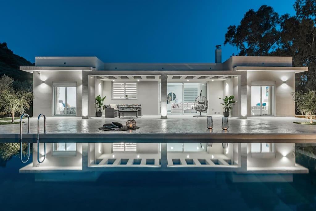 Melissia Luxury Villa Каламакион Экстерьер фото